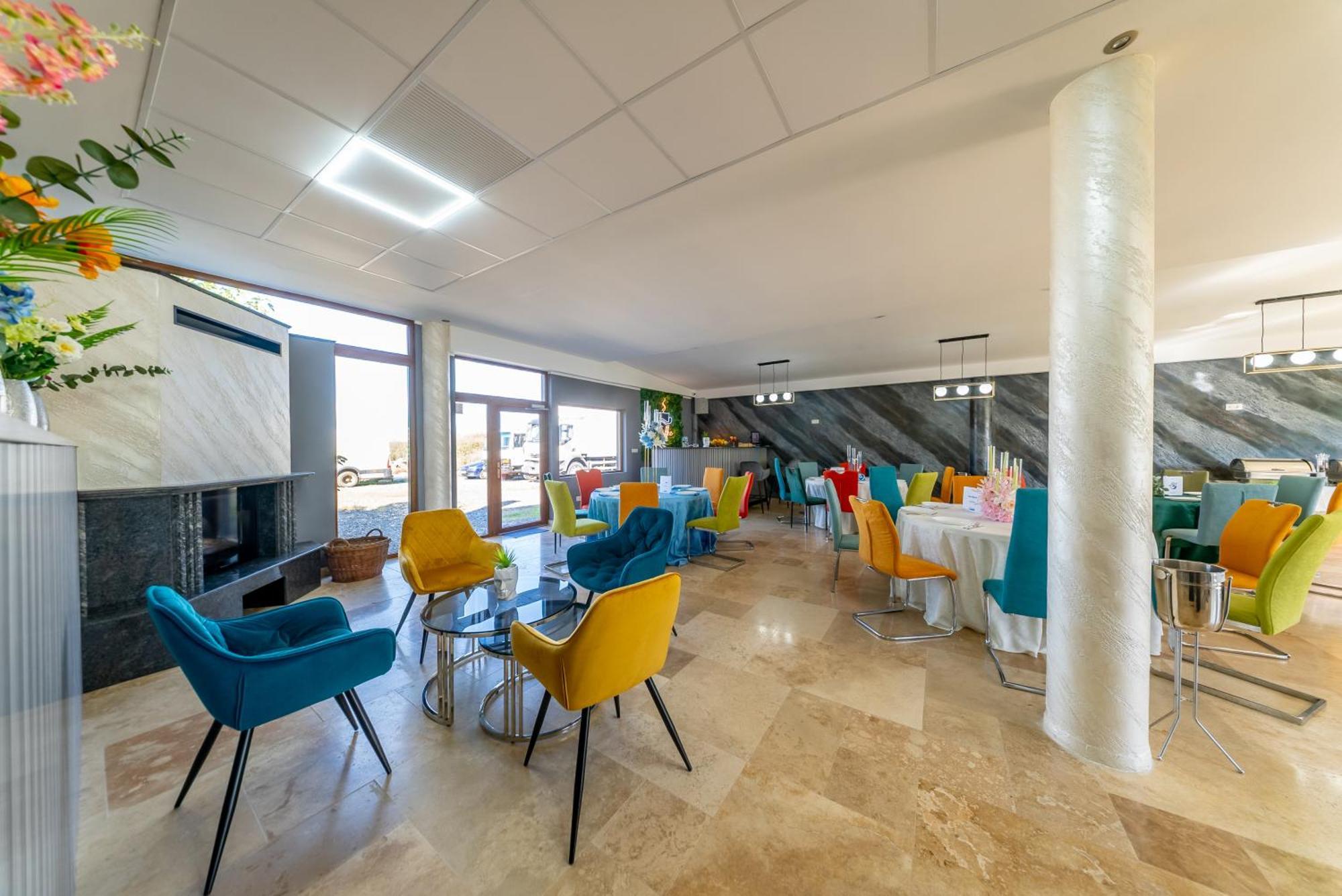 La Casa Blanca Apartment Vladimirescu Bagian luar foto