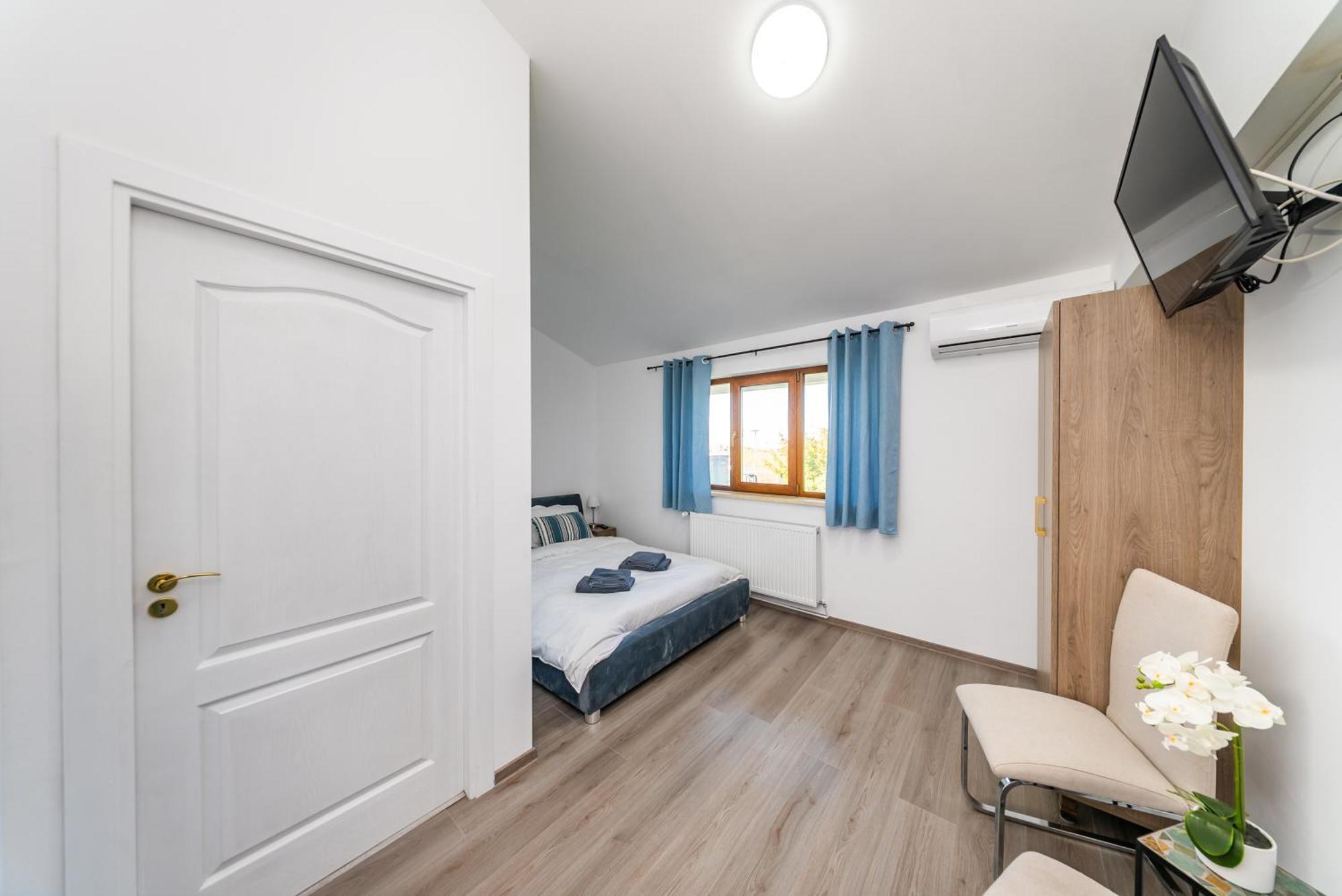 La Casa Blanca Apartment Vladimirescu Bagian luar foto