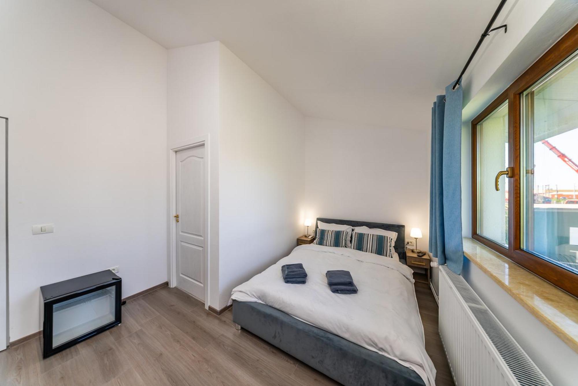 La Casa Blanca Apartment Vladimirescu Bagian luar foto
