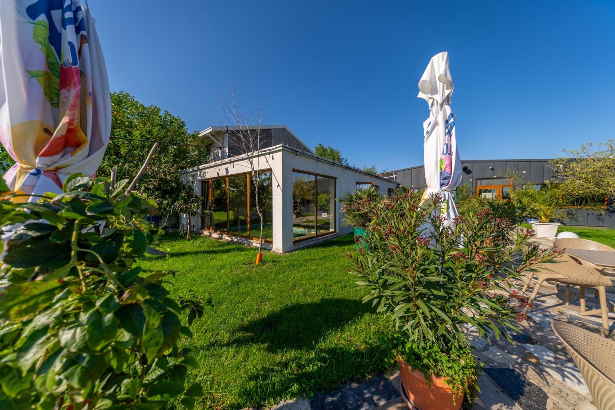 La Casa Blanca Apartment Vladimirescu Bagian luar foto